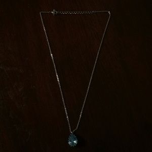 Super pretty teal necklace